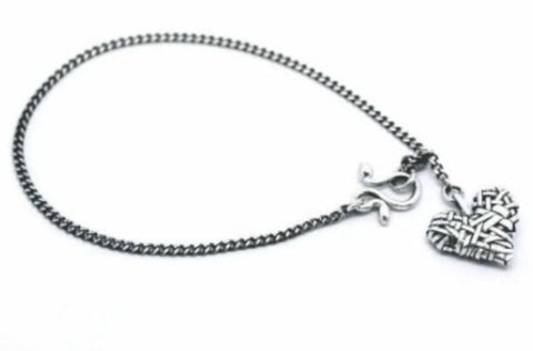 woven chain heart bracelet handcrafted in silver by contemporary jewellery designer gurgel-segrillo