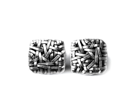 woven square stud earrings handcrafted in fine silver by contemporary jewellery designer gurgel-segrillo