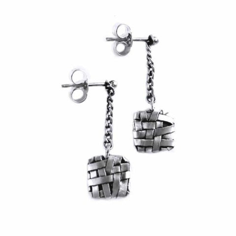 woven silver square on chain earrings handcrafted in fine and sterling silvers by contemporary jewellery designer gurgel-segrillo