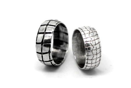 buy alterantive wedding rings handcrafted to order and shipped worldwide from cork city, Ireland created by jewellery designer gurgel-segrillo